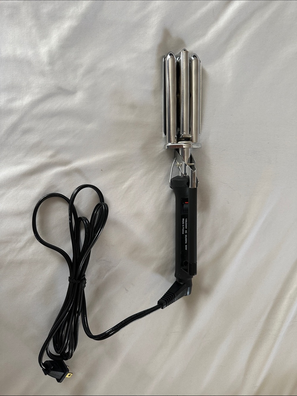 Harlow Triple Barrel Curling Iron in Black and Silver